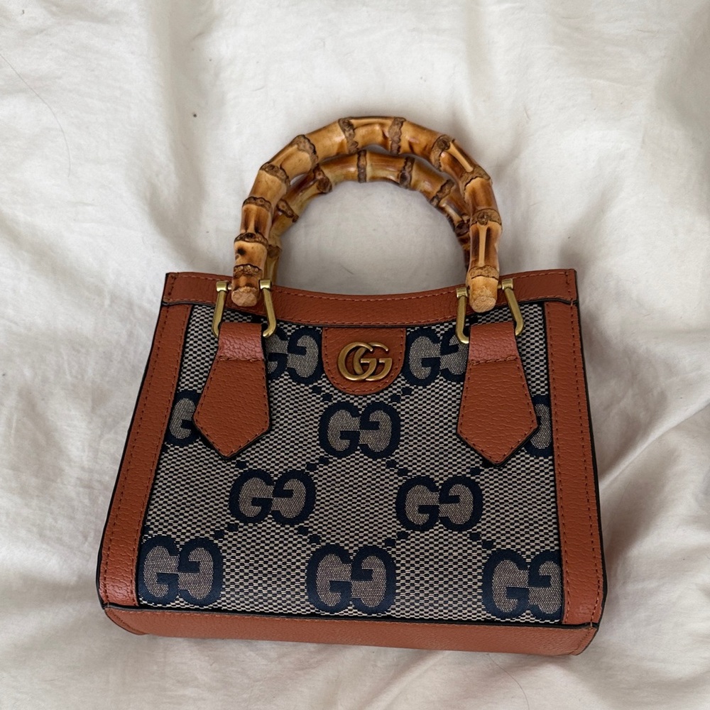 2 Chic Tan and Cream Shoulder Bag with Bamboo Handle. One denim. - Picture 3 of 4